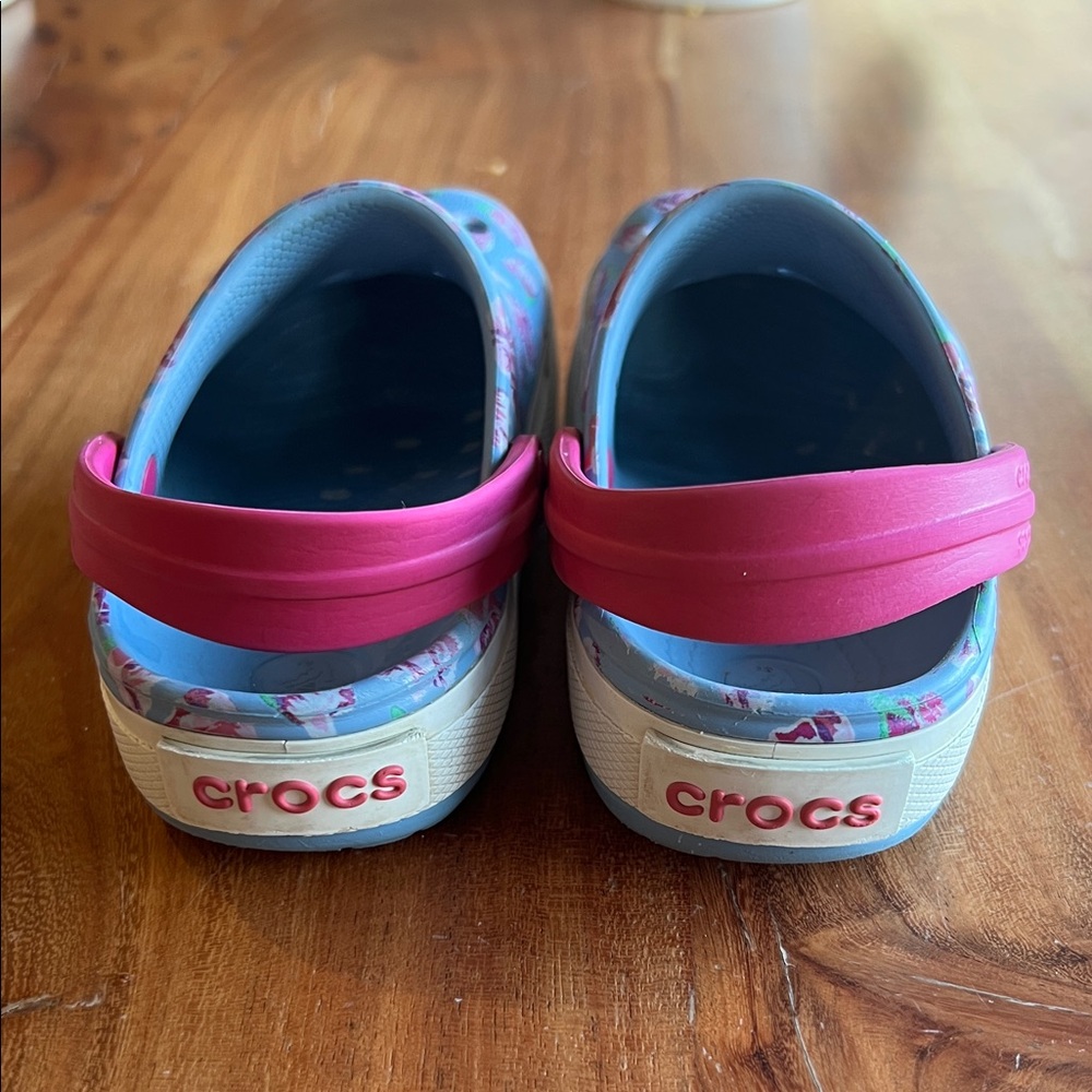 CROCS Kids' Blue and Pink Size C8/9